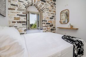 Zos Suites