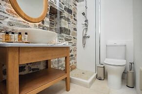 Zos Suites