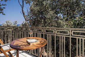 Zos Suites