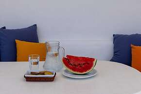 Anemelo Beach House in Panormos