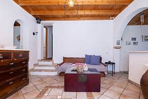 Anemelo Beach House in Panormos