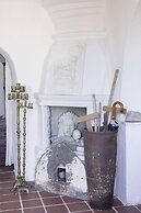 Daphnis the Artist s House