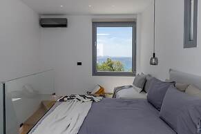 Polaroid Loft Tinos