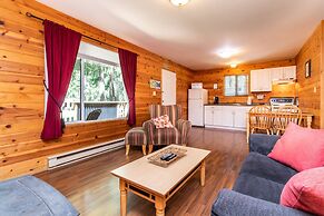 Riverbend Cottages & RV Resort