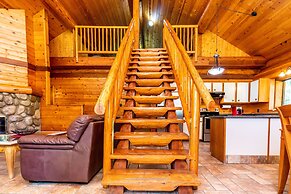 Riverbend Cottages & RV Resort