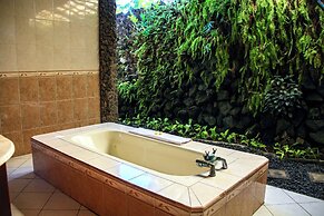 Bali Hai Island Resort