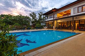 Large 6 Bed Luxury Villa on the Golf Course (PHJ)