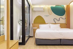 Double B Hostel