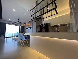 Attic Home Melaka Silverscape Residence