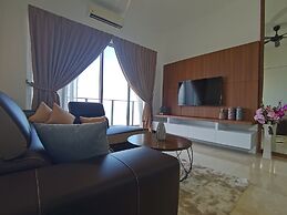 Attic Home Melaka Silverscape Residence