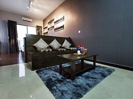 Attic Home Melaka Silverscape Residence