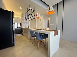 Attic Home Melaka Silverscape Residence