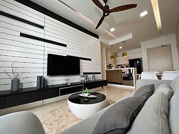Attic Home Melaka Silverscape Residence