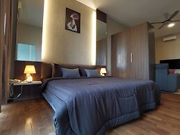 Attic Home Melaka Silverscape Residence