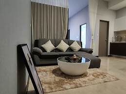 Attic Home Melaka Silverscape Residence