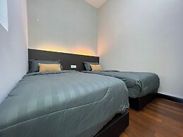 Attic Home Melaka Silverscape Residence