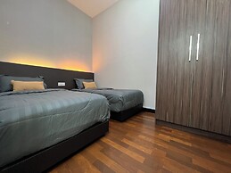 Attic Home Melaka Silverscape Residence