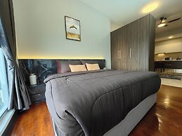 Attic Home Melaka Silverscape Residence