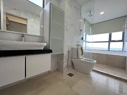 Attic Home Melaka Silverscape Residence