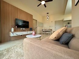 Attic Home Melaka Silverscape Residence