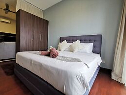 Attic Home Melaka Silverscape Residence
