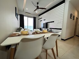 Attic Home Melaka Silverscape Residence