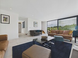 Oakwood House