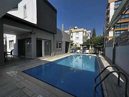 4 Bedroom Private Villa, Pool, Kyrenia Town