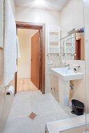 Solo Grand Boshuri Hotel