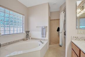 Hole in One! Luxury Home Near Golf Course, Airport, Embry Riddle