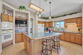 Hole in One! Luxury Home Near Golf Course, Airport, Embry Riddle