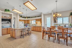 Hole in One! Luxury Home Near Golf Course, Airport, Embry Riddle