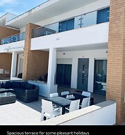 Beautiful 2-bed Villa in Albufeira