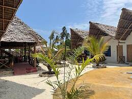 MKEKA SPICE LODGE
