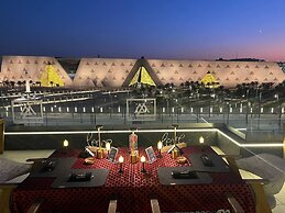Royal Great Pyramid INN