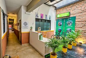 La Gruta Co-Living