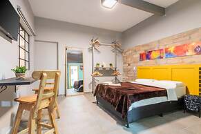 La Gruta Co-Living