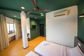 Room V Jalan Jenang