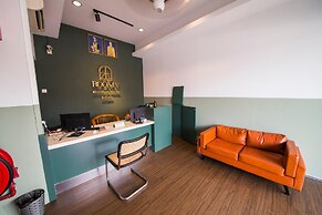 Room V Jalan Jenang