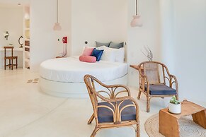 Ampersand Resort