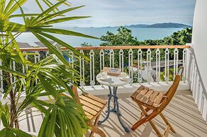Ampersand Resort