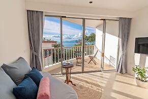 Ampersand Resort