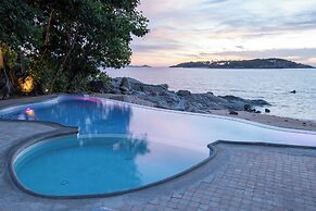 Ampersand Resort