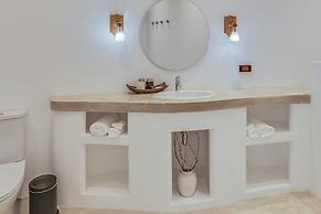 Ampersand Resort