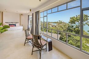 Ampersand Resort