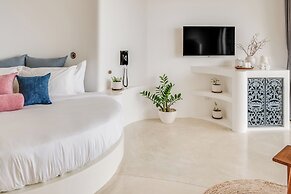 Ampersand Resort