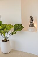 Ampersand Resort