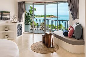 Ampersand Resort