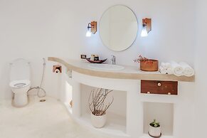 Ampersand Resort