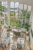 Ampersand Resort